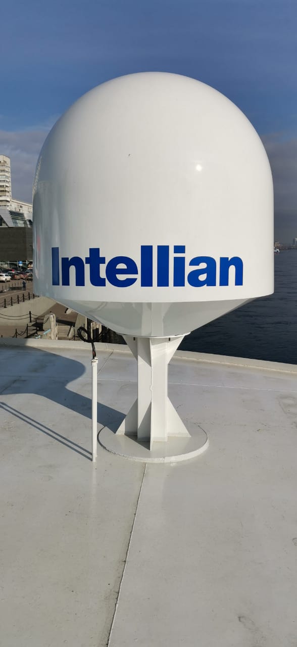 Судовые спутниковые антенны в решениях от Маринэк